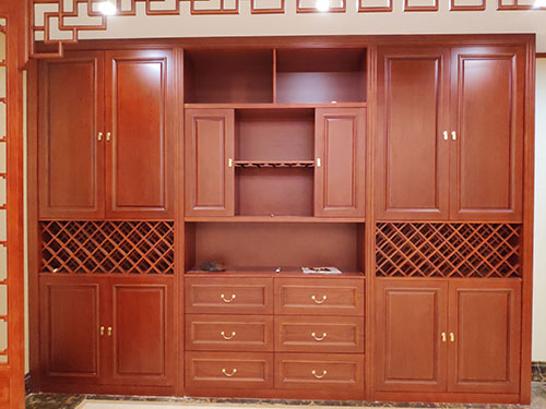 凌海中式家居装修之中式酒柜装修效果图